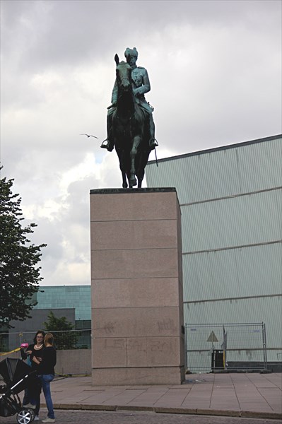 127-Памятник Маннергейму